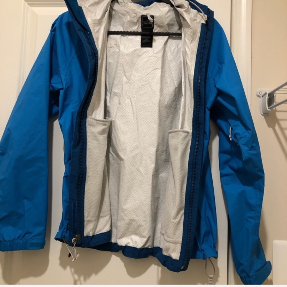 ✨NWOT ✨TNF Women’s Venture Jacket - Picture 7 of 9